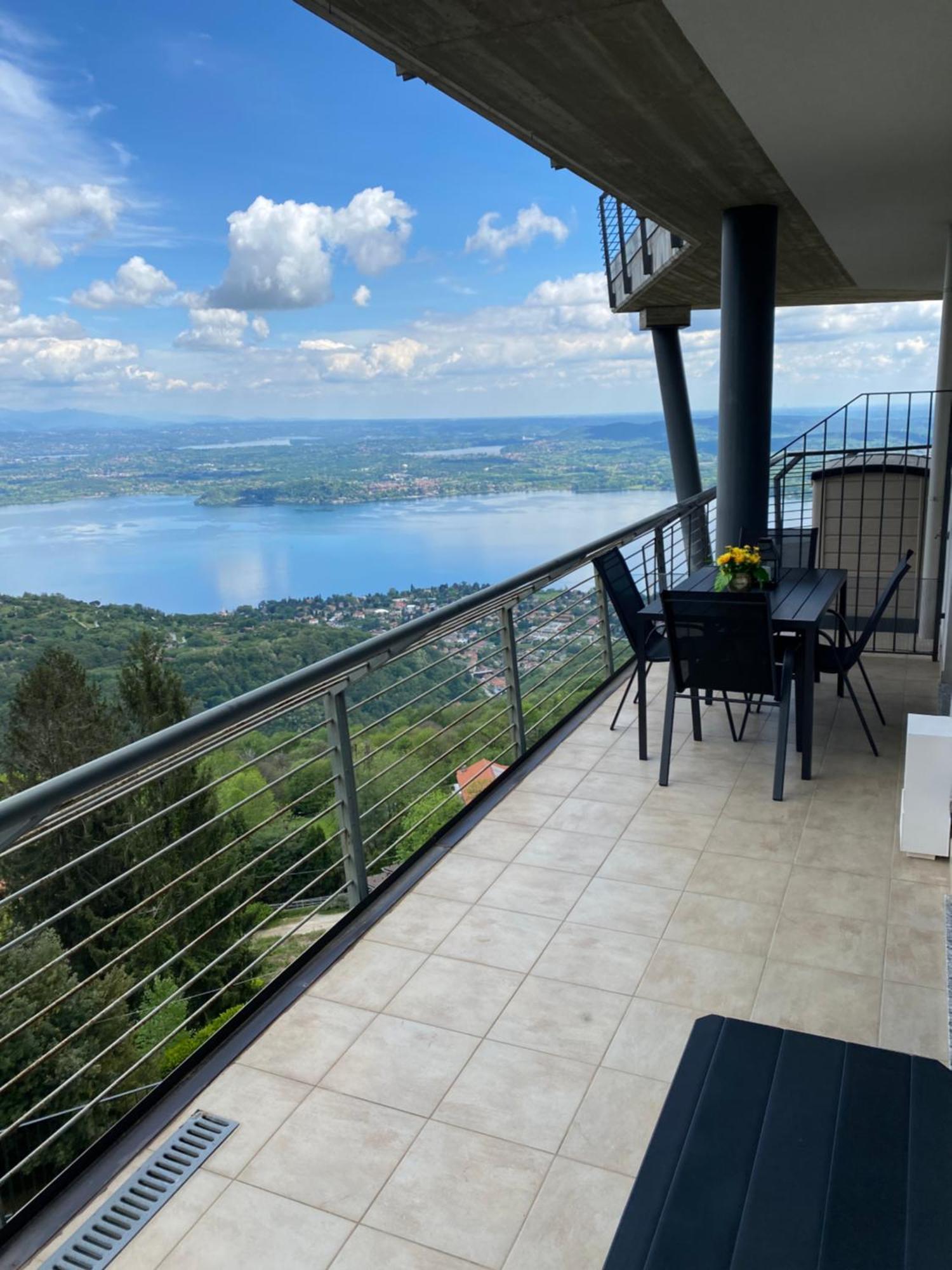Dolcevista Apartment Massino Visconti Exterior foto
